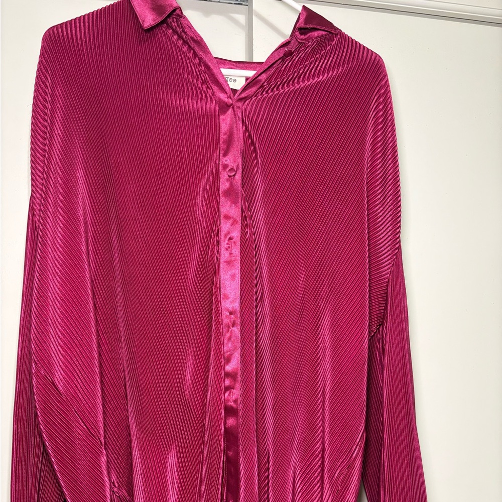 Umgee Fuchsia Pink Pleated Satin Button-Up Blouse